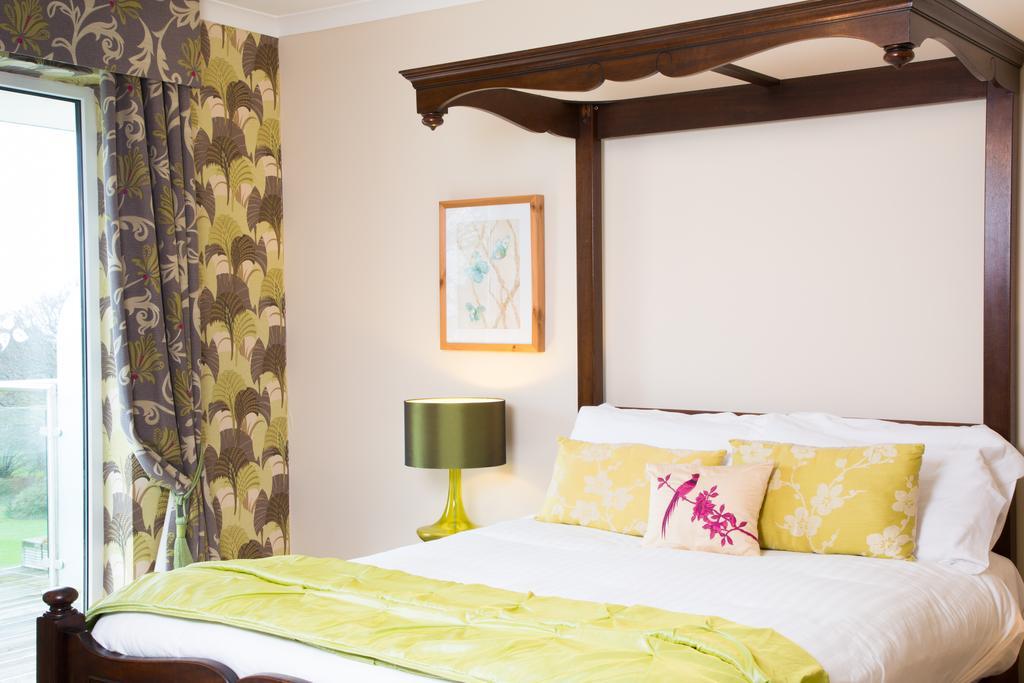 Moorland Garden Hotel เยลเวอร์ตัน ภายนอก รูปภาพ